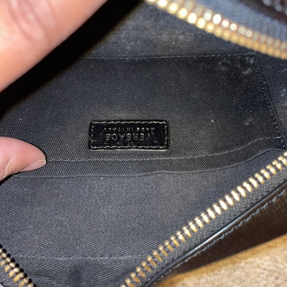 Woman’s Versace crossbody bag. - Picture 3 of 7